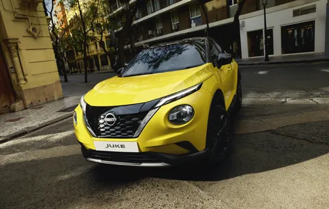 Nissan Juke 1.6 Hybrid N-Connecta 5dr Auto Thumbnail #2