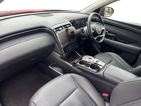 MK71NVX Hyundai Tucson 1.6 TGDi Plug-in Hybrid Ultimate 5dr 4WD Auto Thumbnail #4