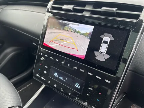 MK71NVX Hyundai Tucson 1.6 TGDi Plug-in Hybrid Ultimate 5dr 4WD Auto Thumbnail #23