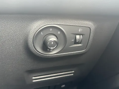 DE22HYF Mg Motor Uk Zs 1.5 VTi-TECH Excite 5dr Thumbnail #35