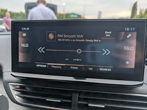 MJ21SYR Peugeot 3008 1.2 PureTech GT 5dr Thumbnail #19