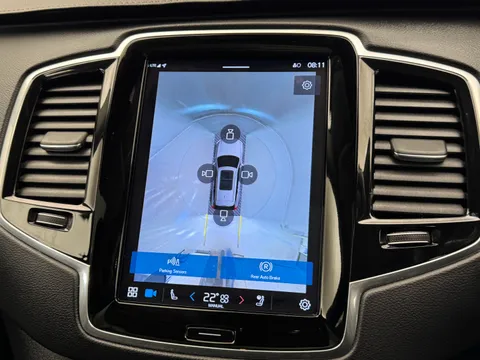 DP72GZA Volvo XC90 2.0 B5P Ultimate Dark 5dr AWD Geartronic Thumbnail #35