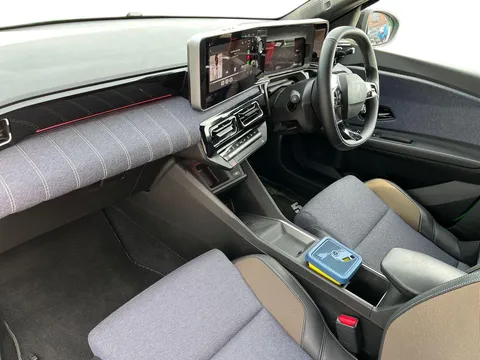 BN25RSZ Renault 5 110kW Techno Comfort Range 52kWh 5dr Auto Thumbnail #4