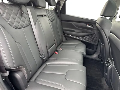 DU73CPE Hyundai Santa Fe 1.6 TGDi Plug-in Hybrid Ultimate 5dr 4WD Auto Thumbnail #16
