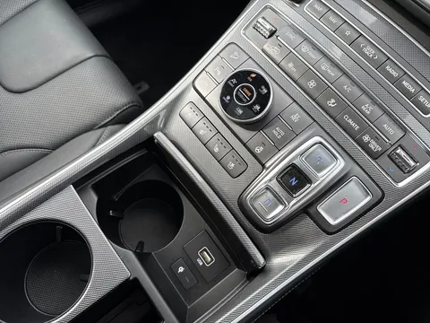 DU73CPE Hyundai Santa Fe 1.6 TGDi Plug-in Hybrid Ultimate 5dr 4WD Auto Thumbnail #21