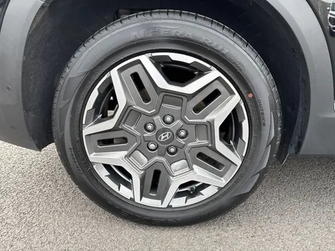 DU73CPE Hyundai Santa Fe 1.6 TGDi Plug-in Hybrid Ultimate 5dr 4WD Auto Thumbnail #24