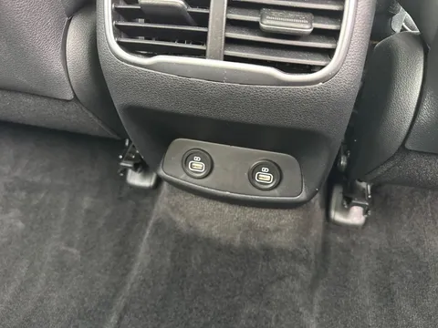 DU73CPE Hyundai Santa Fe 1.6 TGDi Plug-in Hybrid Ultimate 5dr 4WD Auto Thumbnail #28