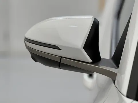 DU74WDW Hyundai Tucson 1.6T Hybrid Ultimate 5dr Auto Thumbnail #25