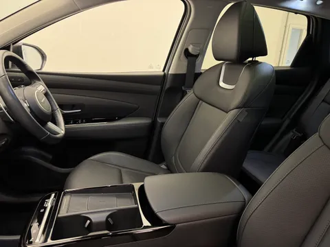 DU74WDW Hyundai Tucson 1.6T Hybrid Ultimate 5dr Auto Thumbnail #8