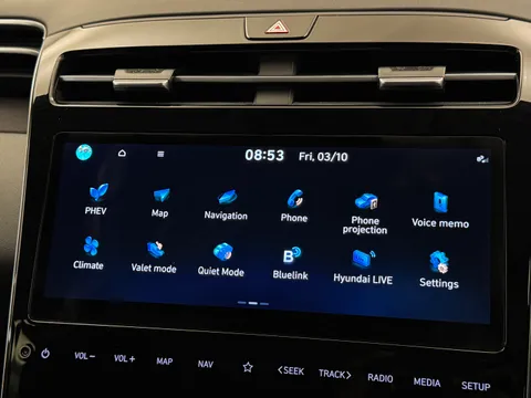 DN72KNU Hyundai Tucson 1.6 TGDi Plug-in Hybrid Premium 5dr 4WD Auto Thumbnail #9