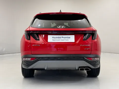 DN72KNU Hyundai Tucson 1.6 TGDi Plug-in Hybrid Premium 5dr 4WD Auto Thumbnail #26