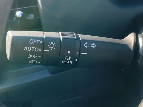 DG25XXB Honda Jazz 1.5 i-MMD Hybrid Elegance 5dr eCVT Thumbnail #18