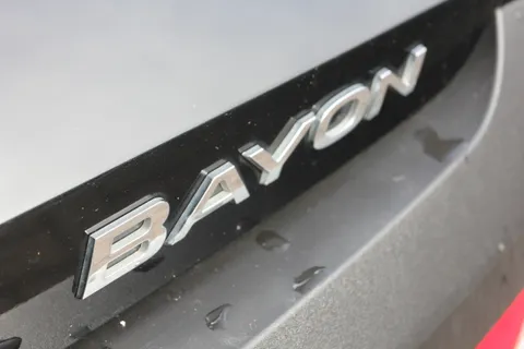 YO73AZB Hyundai Bayon 1.0 TGDi 48V MHEV Ultimate 5dr Thumbnail #32