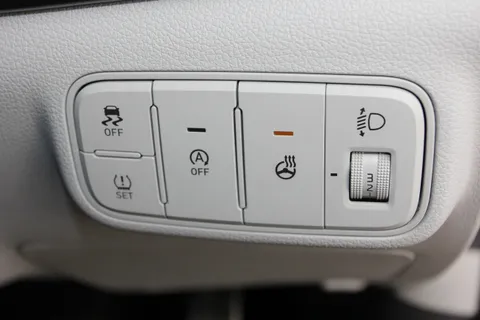 YO73AZB Hyundai Bayon 1.0 TGDi 48V MHEV Ultimate 5dr Thumbnail #27