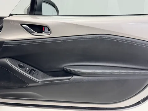 DV22HKA Mazda Mx-5 2.0 [184] Sport Tech 2dr Thumbnail #11