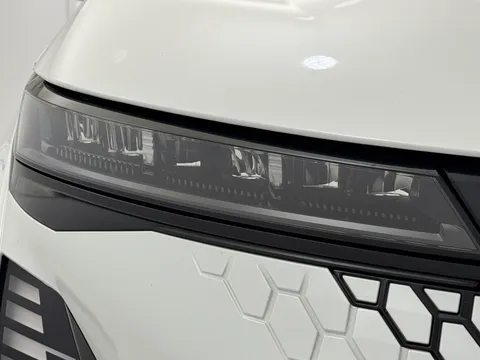 DU25VVF Renault Scenic E-Tech 125kW Techno 60kWh Comfort Range 5dr Auto Thumbnail #32