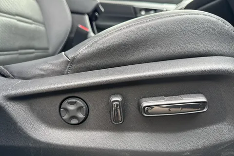 DC23PYG Honda CR-V 2.0 i-MMD Hybrid EX 5dr eCVT Thumbnail #39