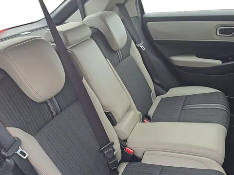 DK22YDY Honda Hr-V 1.5 eHEV Advance Style 5dr CVT Thumbnail #9