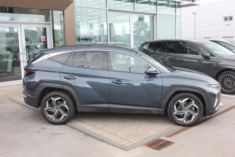 DB21CYJ Hyundai Tucson 1.6 TGDi Hybrid 230 Ultimate 5dr 2WD Auto Thumbnail #4