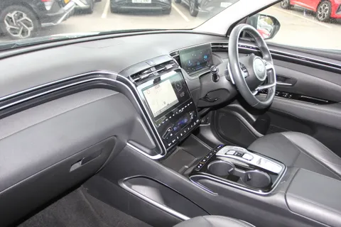 DB21CYJ Hyundai Tucson 1.6 TGDi Hybrid 230 Ultimate 5dr 2WD Auto Thumbnail #8