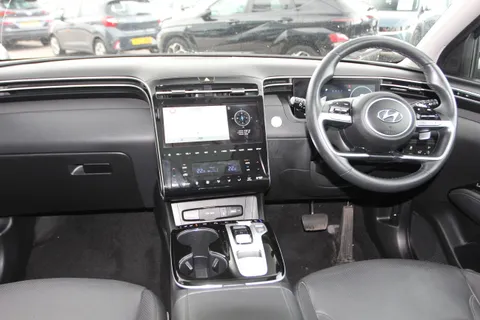 DB21CYJ Hyundai Tucson 1.6 TGDi Hybrid 230 Ultimate 5dr 2WD Auto Thumbnail #15