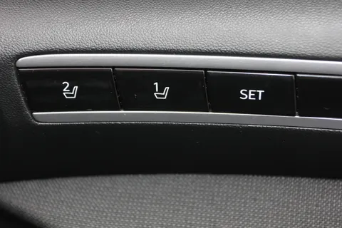 DB21CYJ Hyundai Tucson 1.6 TGDi Hybrid 230 Ultimate 5dr 2WD Auto Thumbnail #19