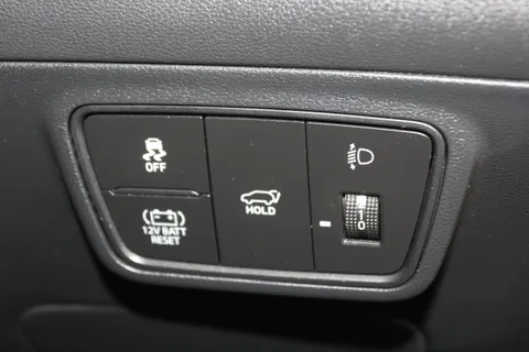 DB21CYJ Hyundai Tucson 1.6 TGDi Hybrid 230 Ultimate 5dr 2WD Auto Thumbnail #21