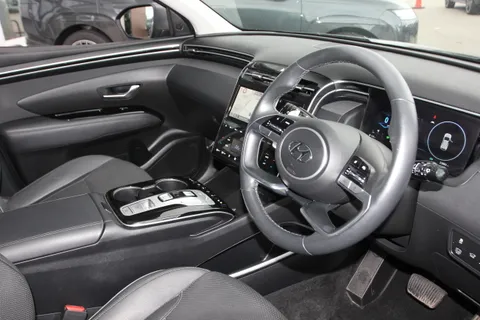 DB21CYJ Hyundai Tucson 1.6 TGDi Hybrid 230 Ultimate 5dr 2WD Auto Thumbnail #22