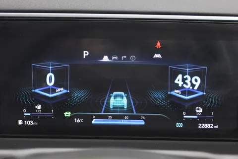 DB21CYJ Hyundai Tucson 1.6 TGDi Hybrid 230 Ultimate 5dr 2WD Auto Thumbnail #23