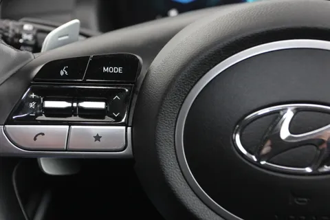 DB21CYJ Hyundai Tucson 1.6 TGDi Hybrid 230 Ultimate 5dr 2WD Auto Thumbnail #24