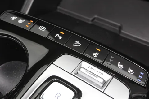 DB21CYJ Hyundai Tucson 1.6 TGDi Hybrid 230 Ultimate 5dr 2WD Auto Thumbnail #29