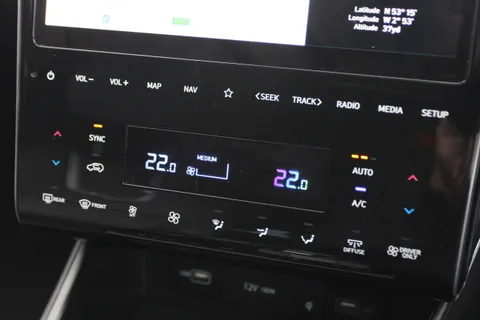 DB21CYJ Hyundai Tucson 1.6 TGDi Hybrid 230 Ultimate 5dr 2WD Auto Thumbnail #31