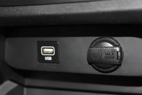 DE71PUA Hyundai i10 1.2 MPi Premium 5dr Auto Thumbnail #25