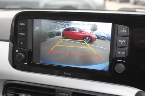 DE71PUA Hyundai i10 1.2 MPi Premium 5dr Auto Thumbnail #29