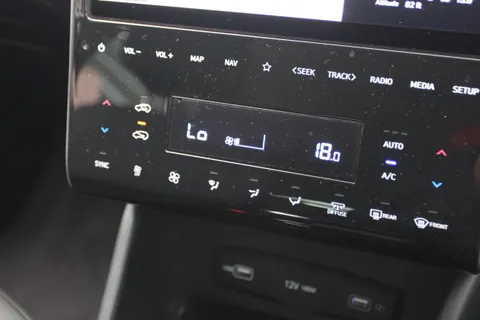 DE71WRT Hyundai Tucson 1.6 TGDi SE Connect 5dr 2WD Thumbnail #27