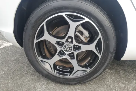 MF74KXX Mg Motor Uk Mg3 1.5 Hybrid SE 5dr Auto Thumbnail #5