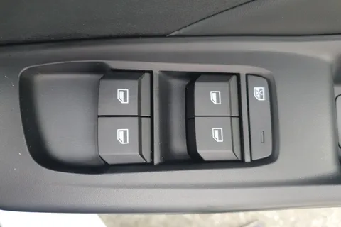 MF74KXX Mg Motor Uk Mg3 1.5 Hybrid SE 5dr Auto Thumbnail #27