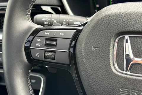 DK25ONZ Honda CR-V 2.0 eHEV Advance 5dr eCVT Thumbnail #18