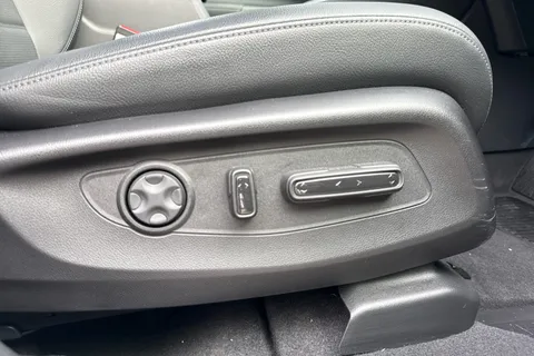 DK25ONZ Honda CR-V 2.0 eHEV Advance 5dr eCVT Thumbnail #38