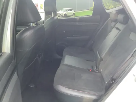 DA21RYA Hyundai Tucson 1.6 TGDi N Line S 5dr 2WD Thumbnail #16