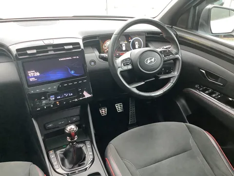 DA21RYA Hyundai Tucson 1.6 TGDi N Line S 5dr 2WD Thumbnail #3