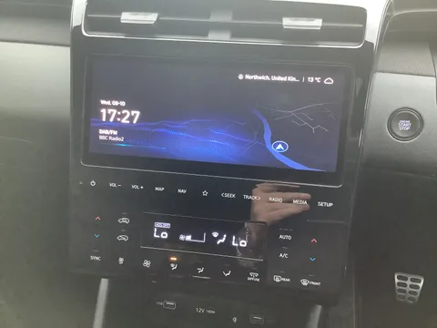 DA21RYA Hyundai Tucson 1.6 TGDi N Line S 5dr 2WD Thumbnail #24