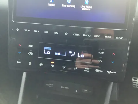 DA21RYA Hyundai Tucson 1.6 TGDi N Line S 5dr 2WD Thumbnail #32