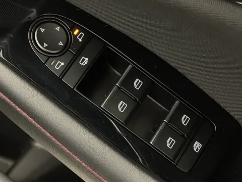 DX73GVZ Mazda Mazda3 2.0 e-Skyactiv X MHEV [186] Homura 5dr Thumbnail #16