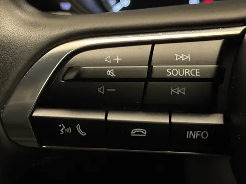 DX73GVZ Mazda Mazda3 2.0 e-Skyactiv X MHEV [186] Homura 5dr Thumbnail #18