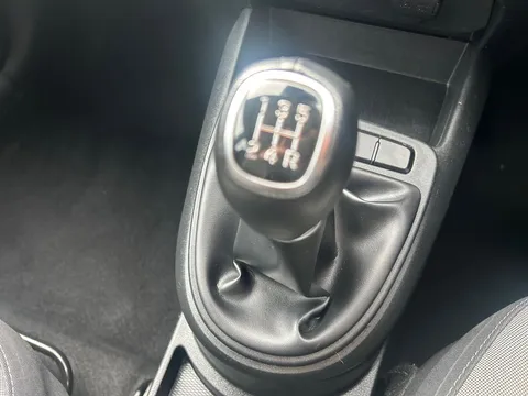 17 of 43 for HYUNDAI I10 1.0 MPi SE 5dr