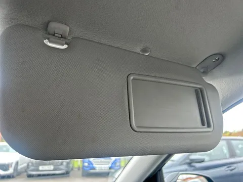 32 of 43 for HYUNDAI I10 1.0 MPi SE 5dr