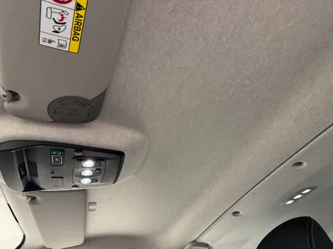 DN75ESV Renault Trafic LL30 Blue dCi 150 Extra Sport [Safety] Crew Van Thumbnail #10