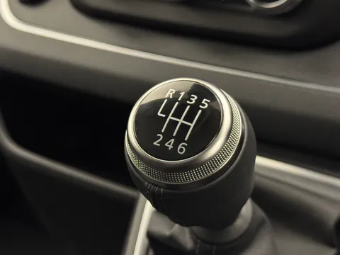 DN75ESV Renault Trafic LL30 Blue dCi 150 Extra Sport [Safety] Crew Van Thumbnail #20