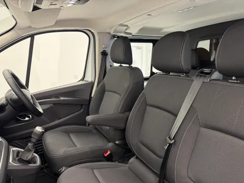 DN75ESV Renault Trafic LL30 Blue dCi 150 Extra Sport [Safety] Crew Van Thumbnail #26